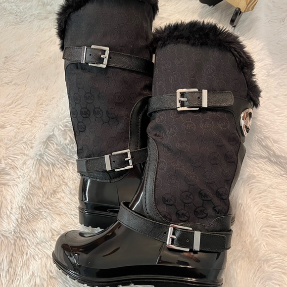 Michael Kors Fulton Rain Boots - EXCELLENT LIKE NEW CONDITION! - Picture 3 of 14